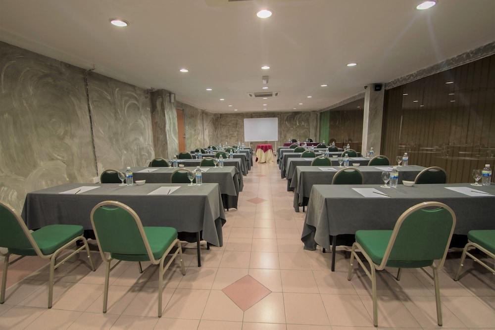 Grand Sentosa Hotel Johor Bahru Esterno foto